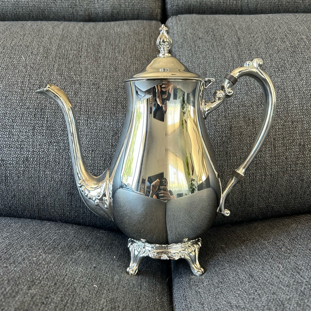 Vintage FB Rogers Silverplate Coffee Pot 2333